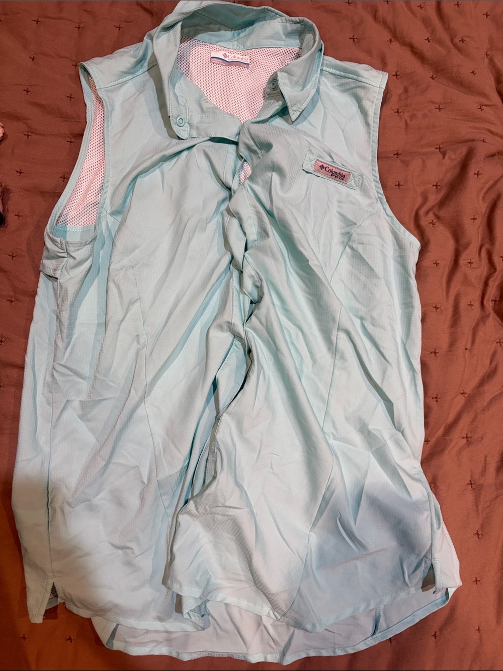 Columbia Women's Mint Green Sleeveless Outdoor Button-Up Tank